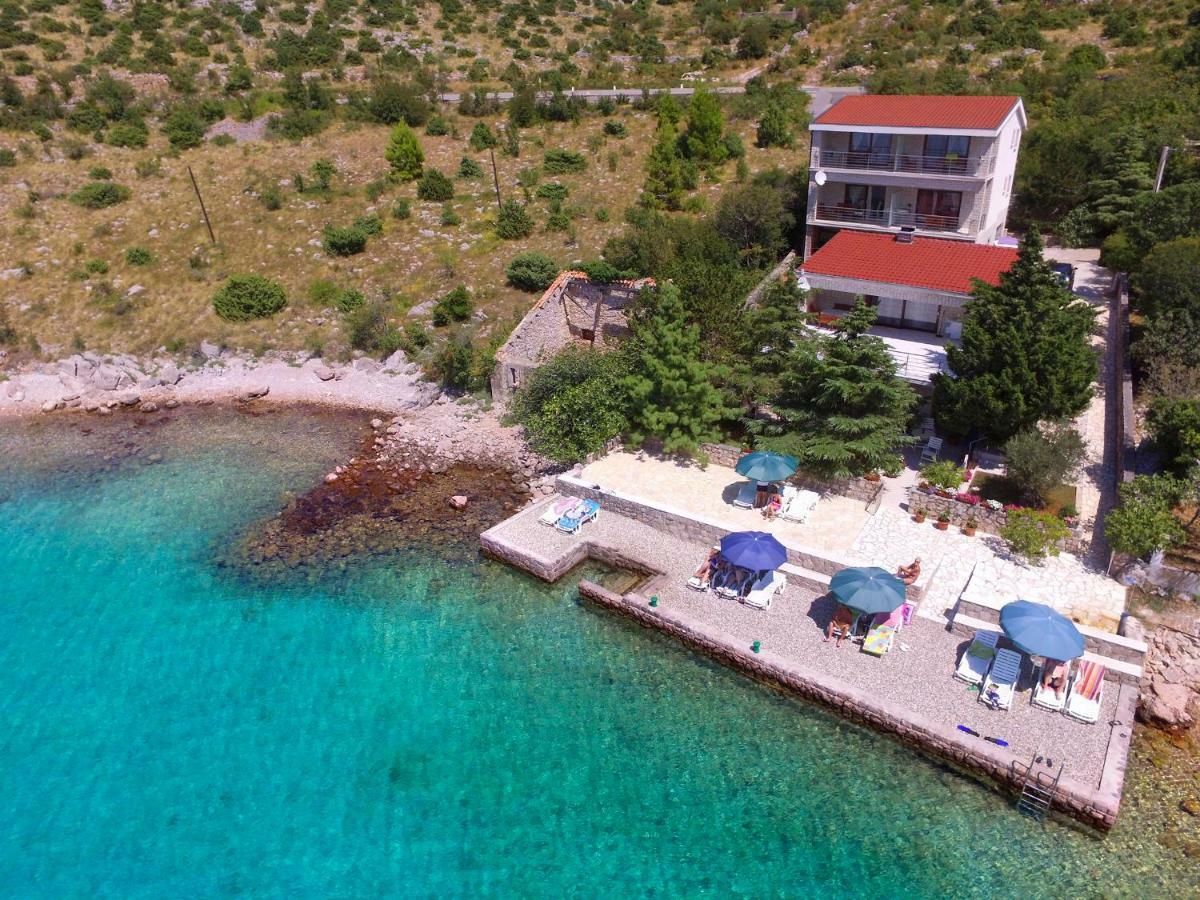 Apartmani Ribarica**** Karlobag Buitenkant foto