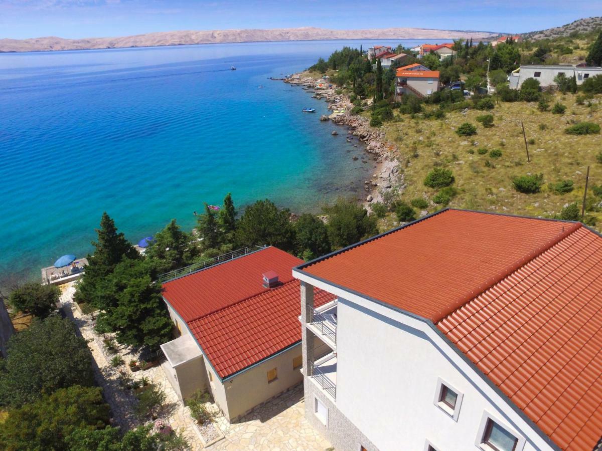 Apartmani Ribarica**** Karlobag Buitenkant foto