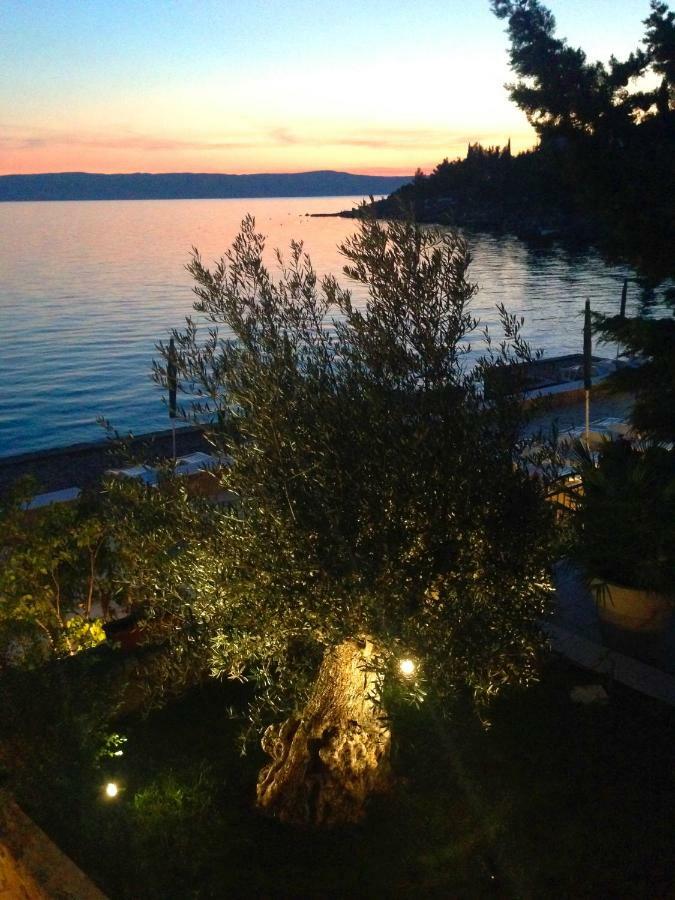 Apartmani Ribarica**** Karlobag Buitenkant foto