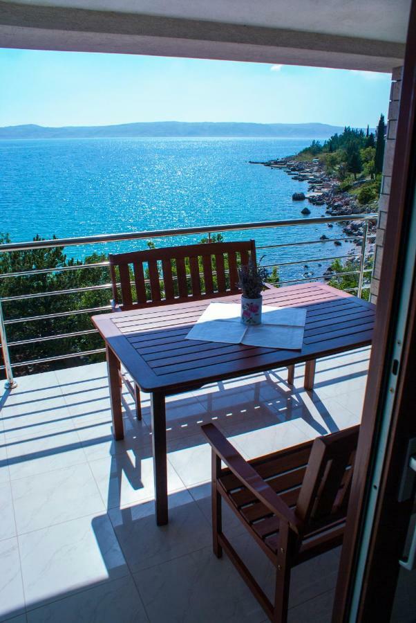 Apartmani Ribarica**** Karlobag Buitenkant foto